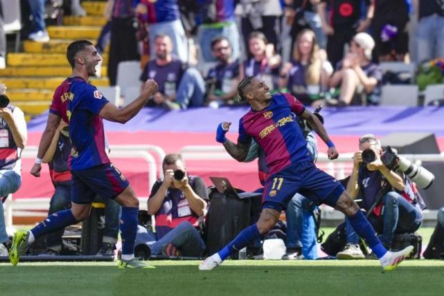 星空体育官网-巴萨再现超级反超再杀皇马，距冠军只差一步