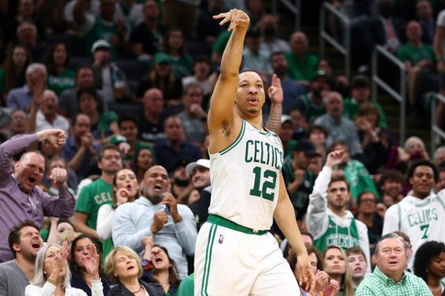 星空体育平台-凯尔特人22记三分埋葬雄鹿 布登霍尔泽愿赌服输