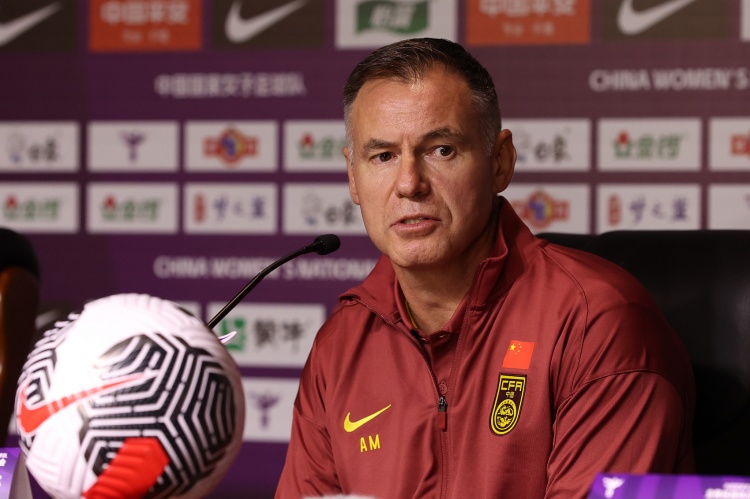 北青谈米利西奇留任：增补本土教练进教练组，为中国女足提供支持