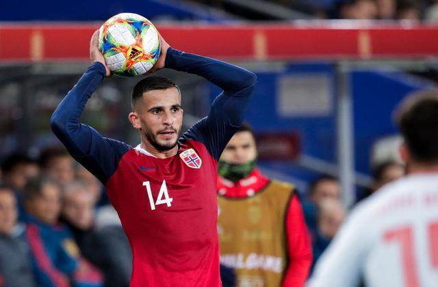 星空体育平台-挪威国脚燃放烟花时伤到眼睛 或双目失明